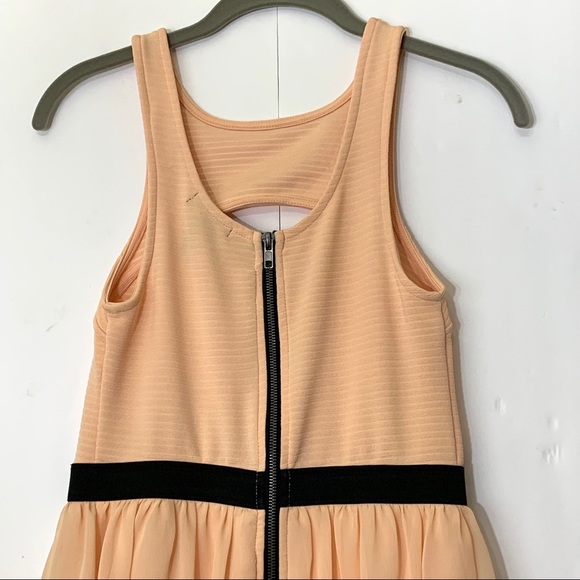 Material Girl Dress Skater Dress Front Keyhole Sm - Picture 6 of 10